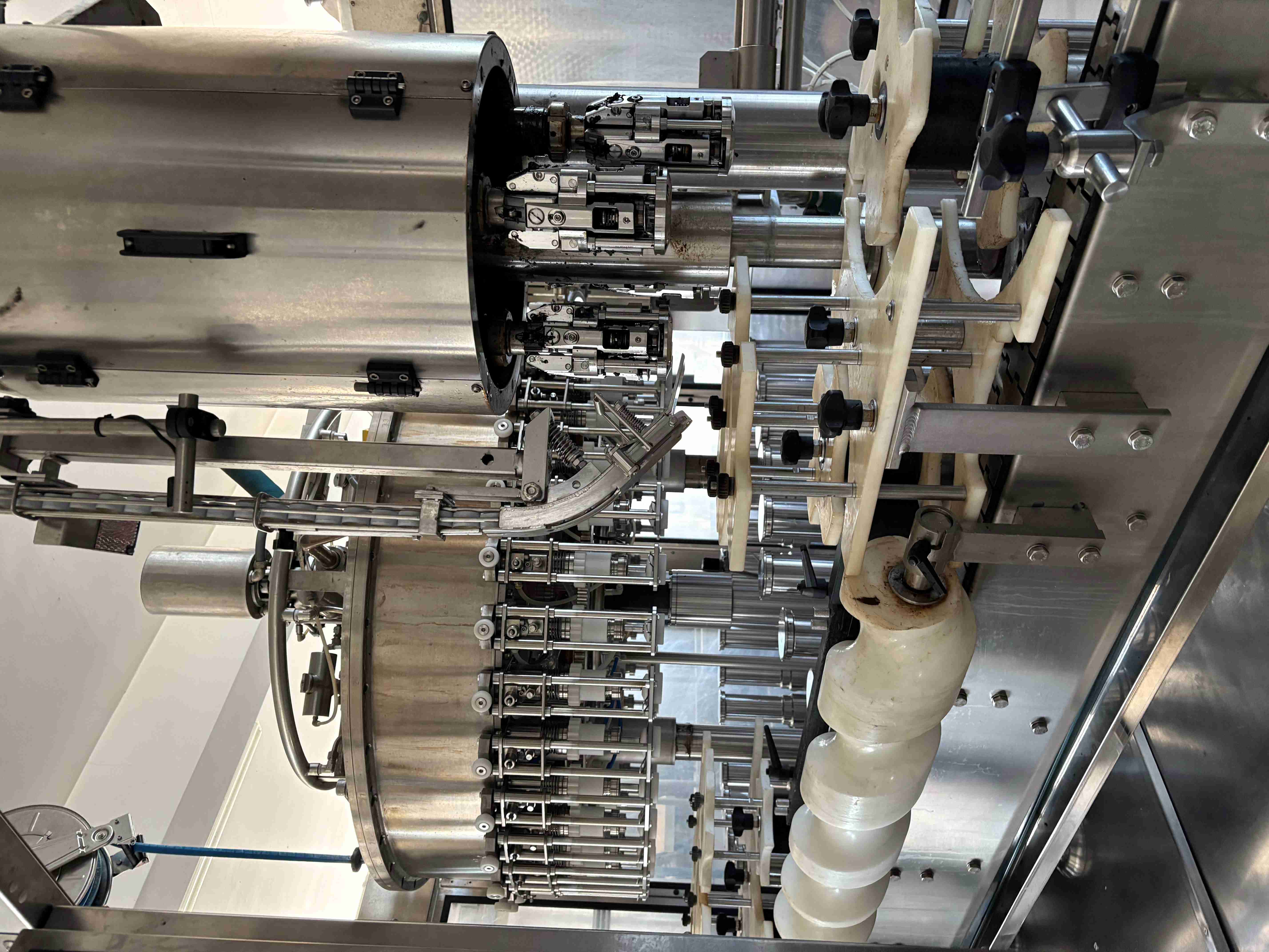 Machine de remplissage atmosphérique MBF Synchrofill LV