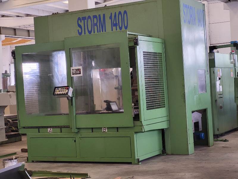 Centre d'usinage vertical MANDELLI STORM 1400 U d'occasion