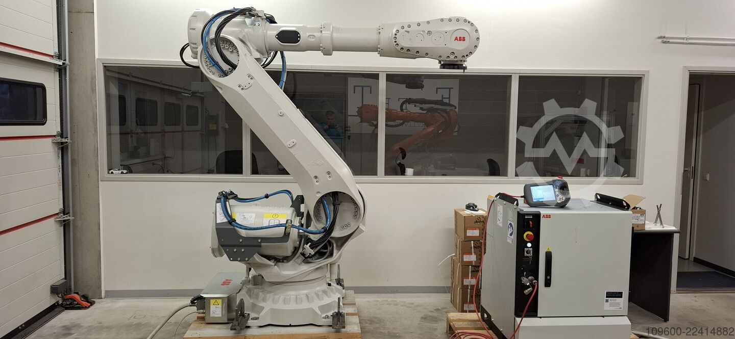 Industrial robot ABB IRB 6700 150/3.2 IRC5
