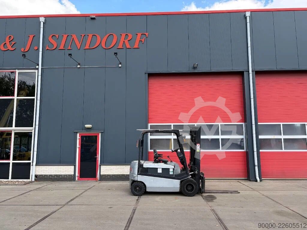 Forklift Nissan GQ02 L 30 CU
