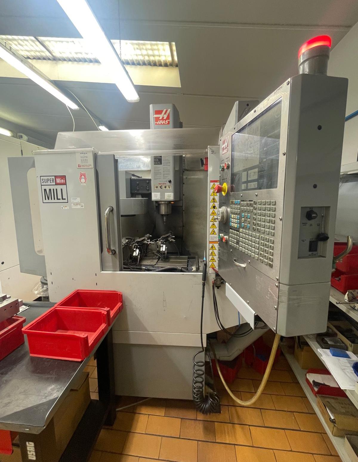 Centre d'usinage vertical HAAS SMINIMILL HE