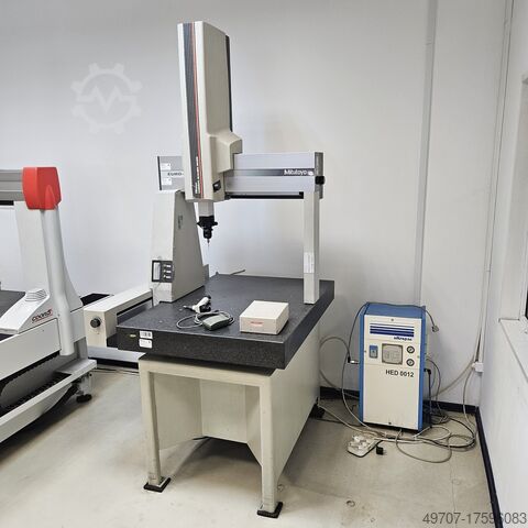 Coordinate measuring machine Mitutoyo EURO M547