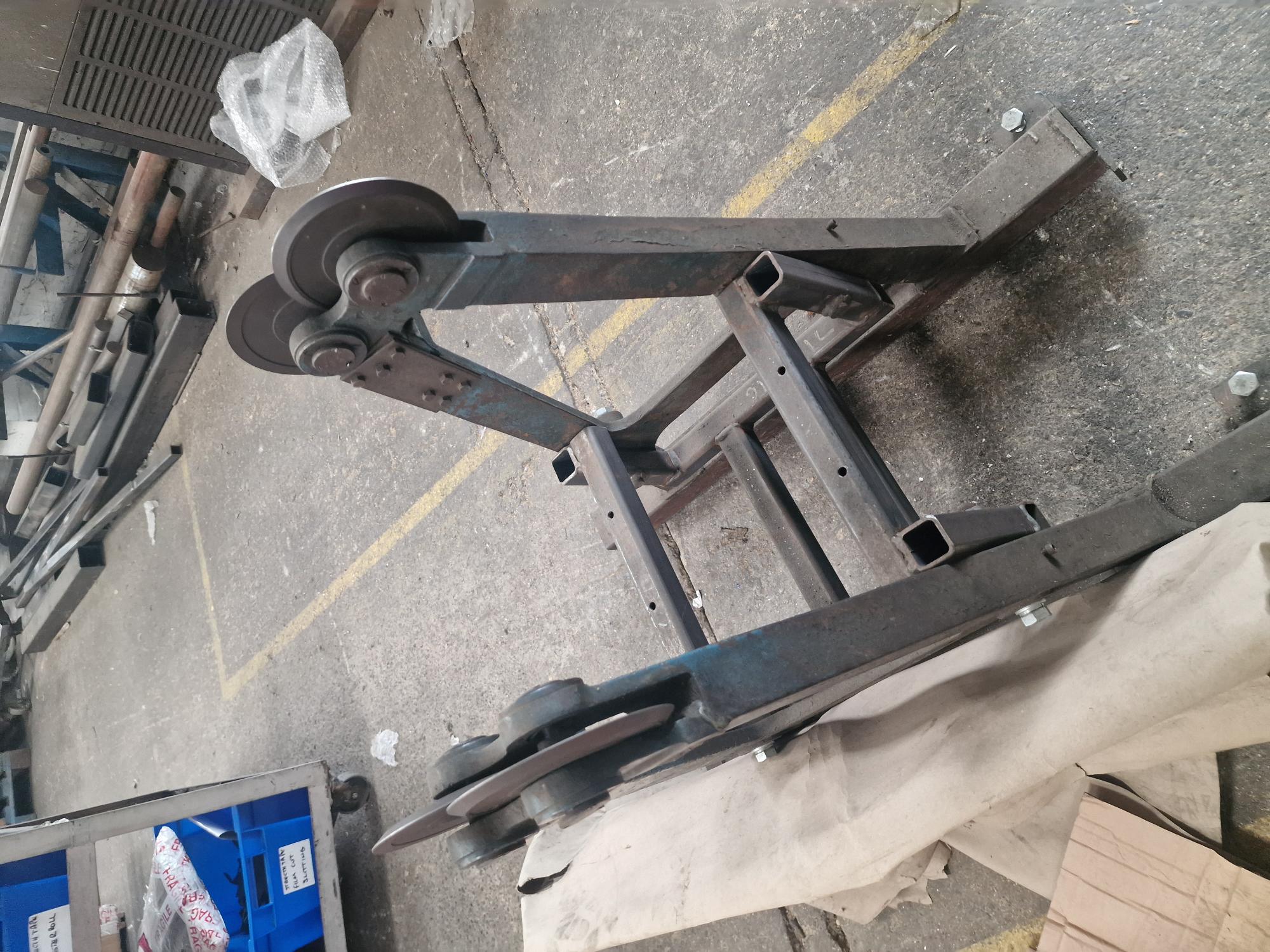 Machine-outil UNKNOWN WHEEL BALANCER