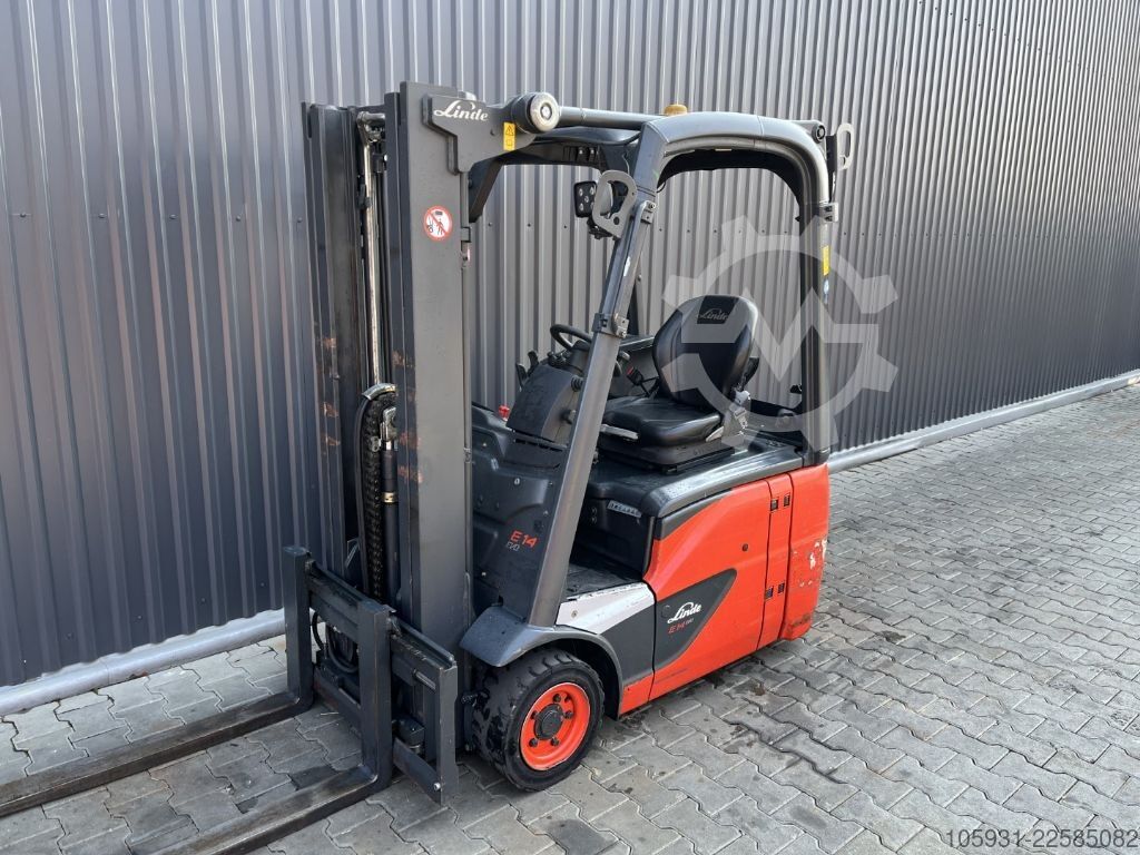 Electric 3-wheel forklift Linde E14-01
