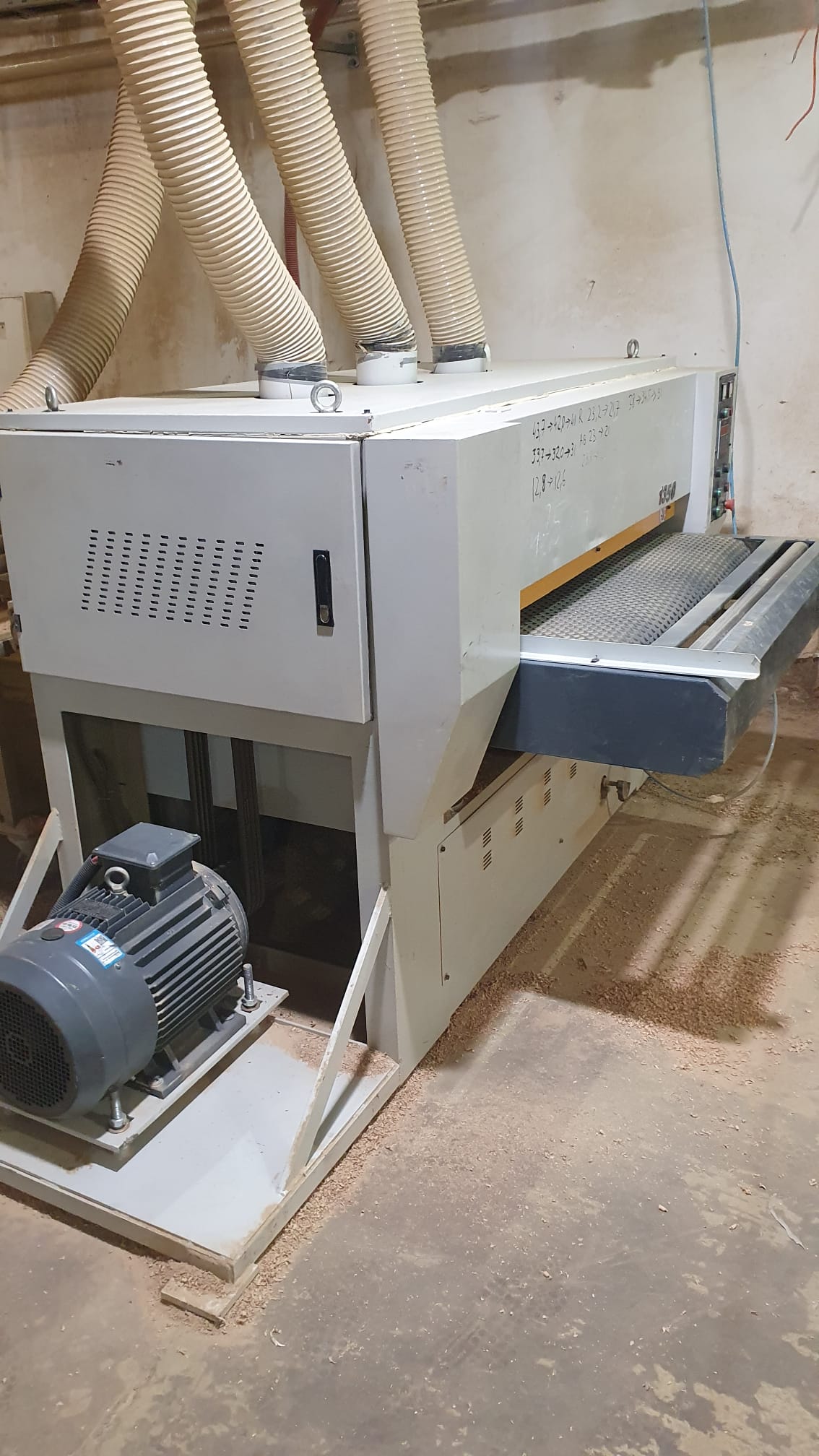 Corroyeuse SHANGHAI LIMA MACHINERY MB1350 Hot deal