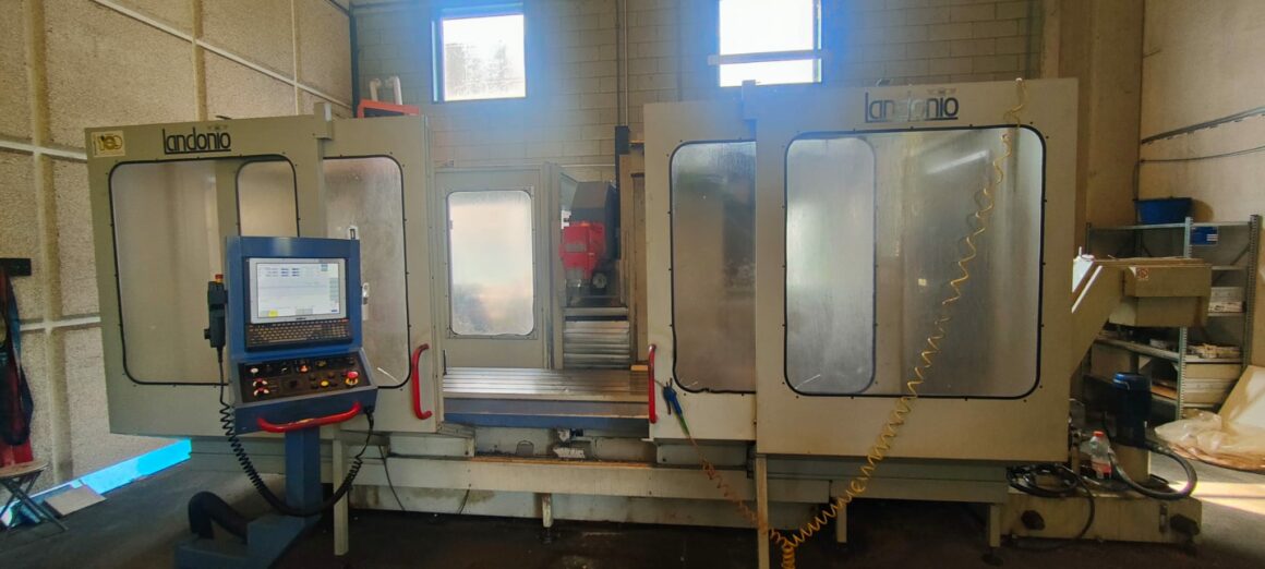 Fraiseuse cnc à banc fixe LANDON FMC2200