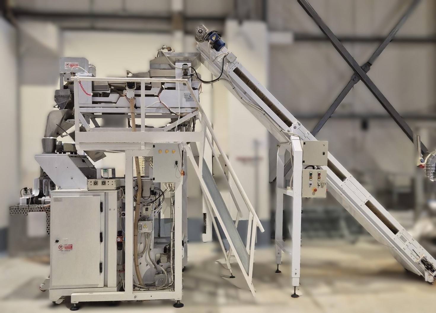 Machine d'emballage horizontale Simionato MH7 B12 pour sacs préfabriqués