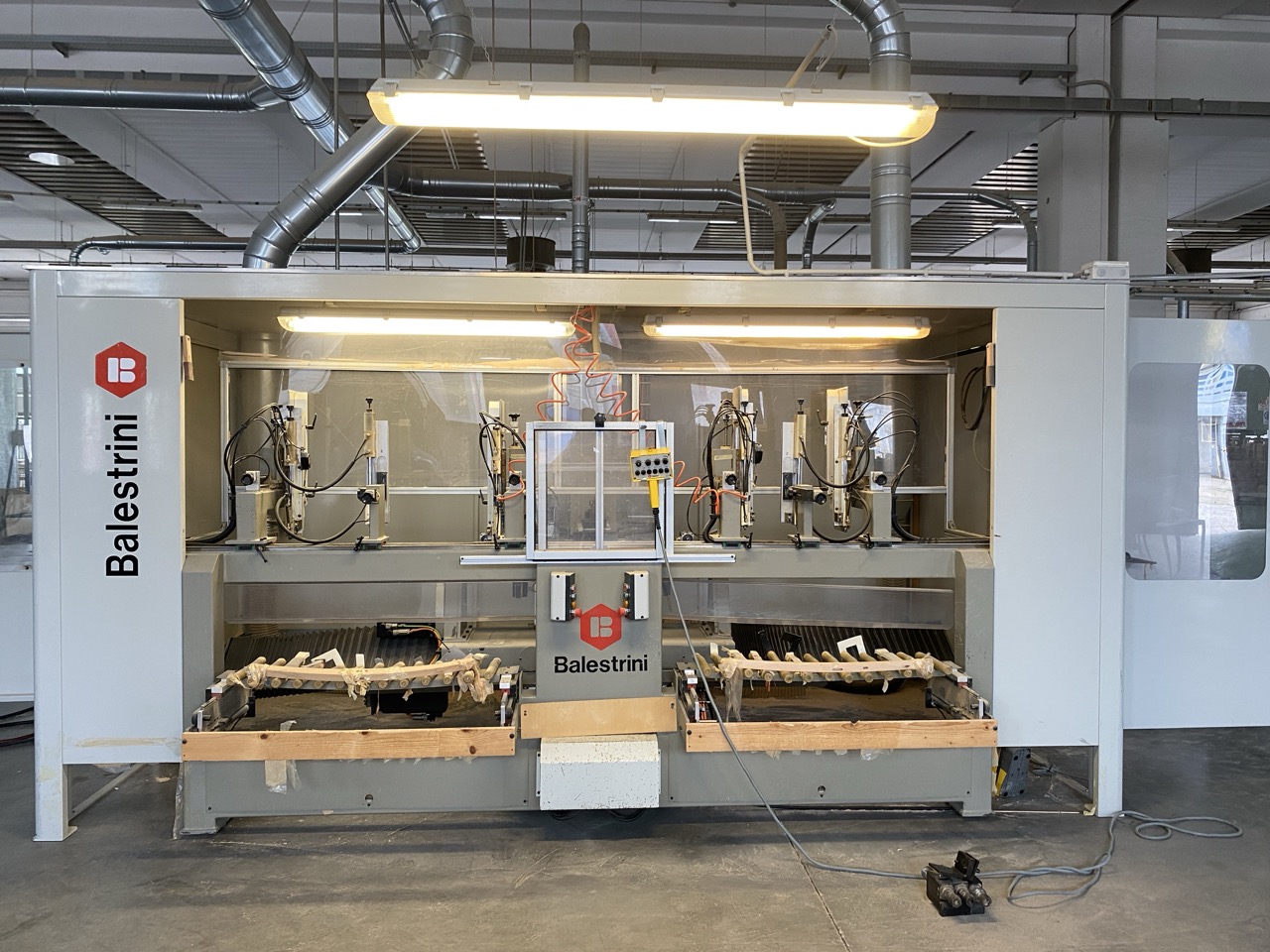 Centre d'usinage CNC 5 axes pour le bois Balestrini Viva