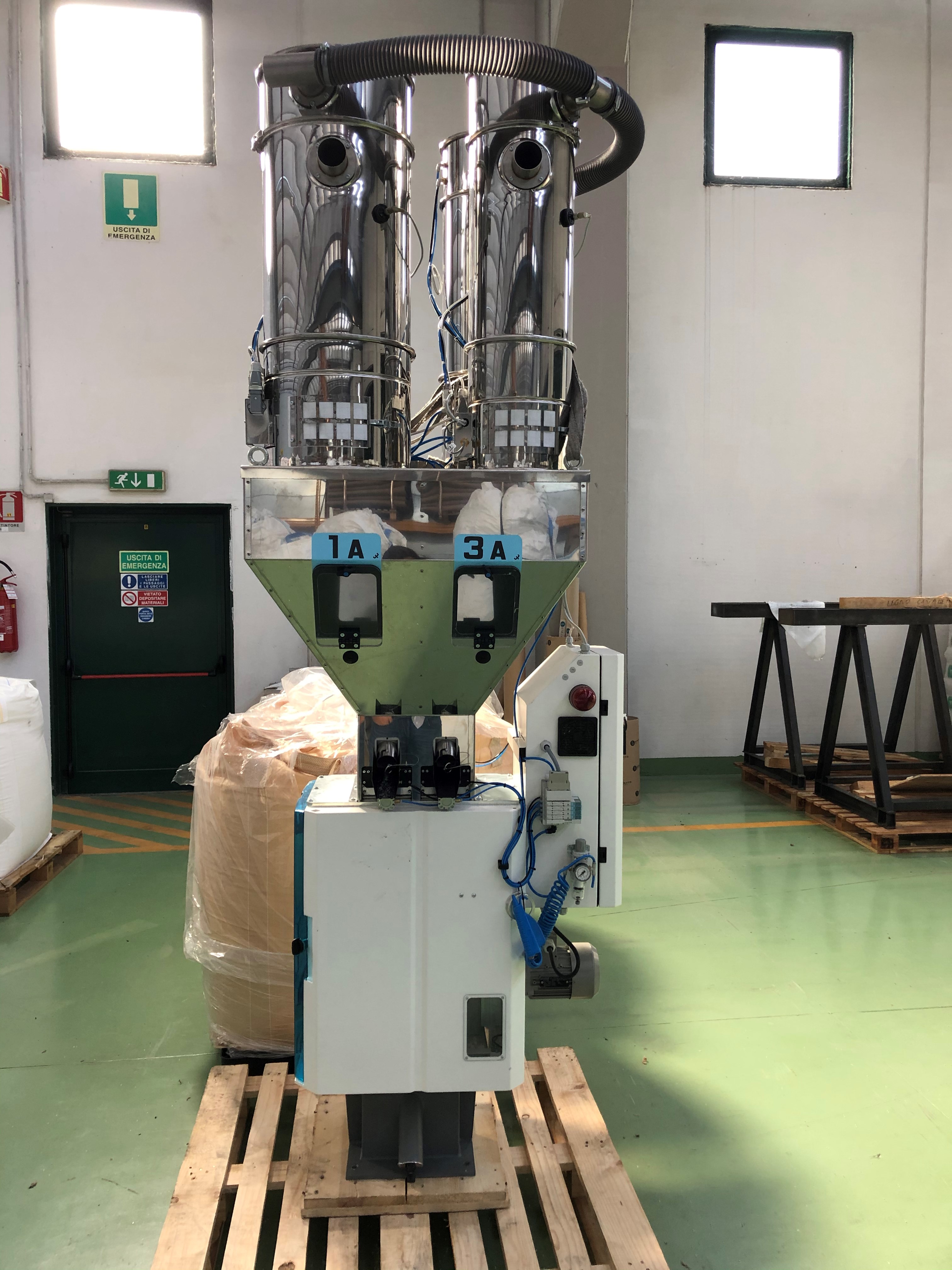 Machine plastique Syncro EasyBatch M3 Faible nombre d'heures