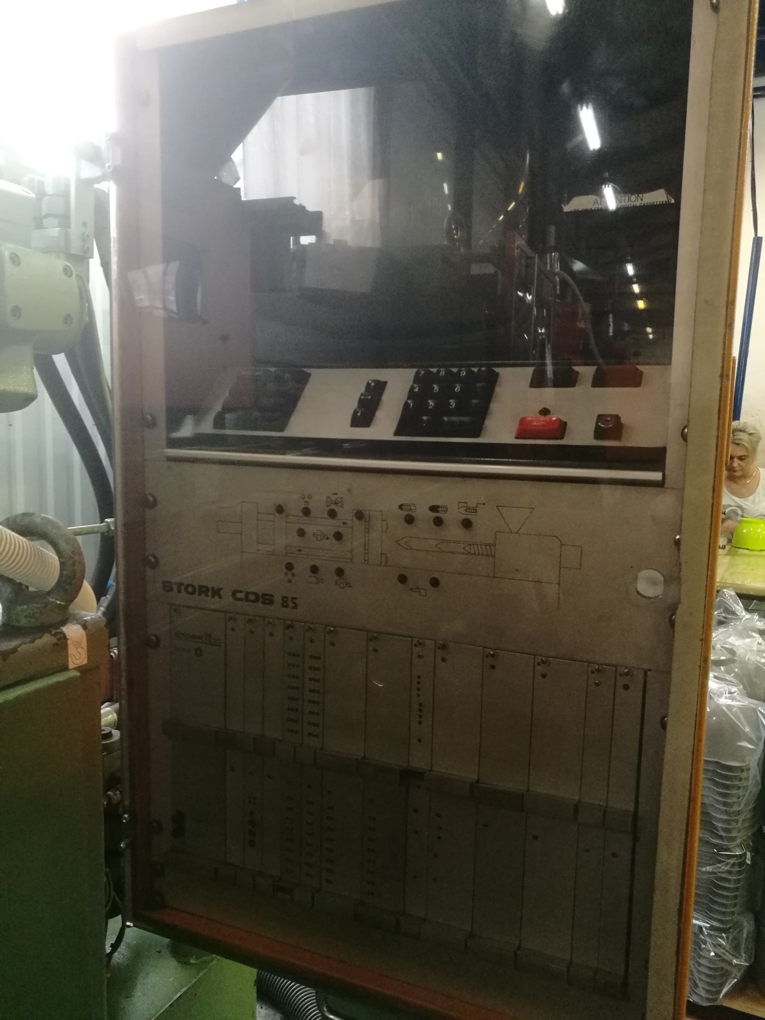 Presse à injecter Stork ST 820/175
