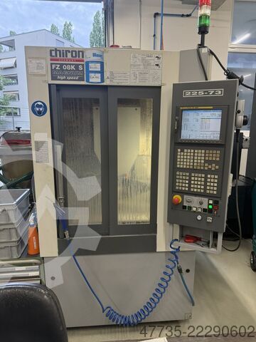 CNC vertical machining center CHIRON FZ08KS MAG