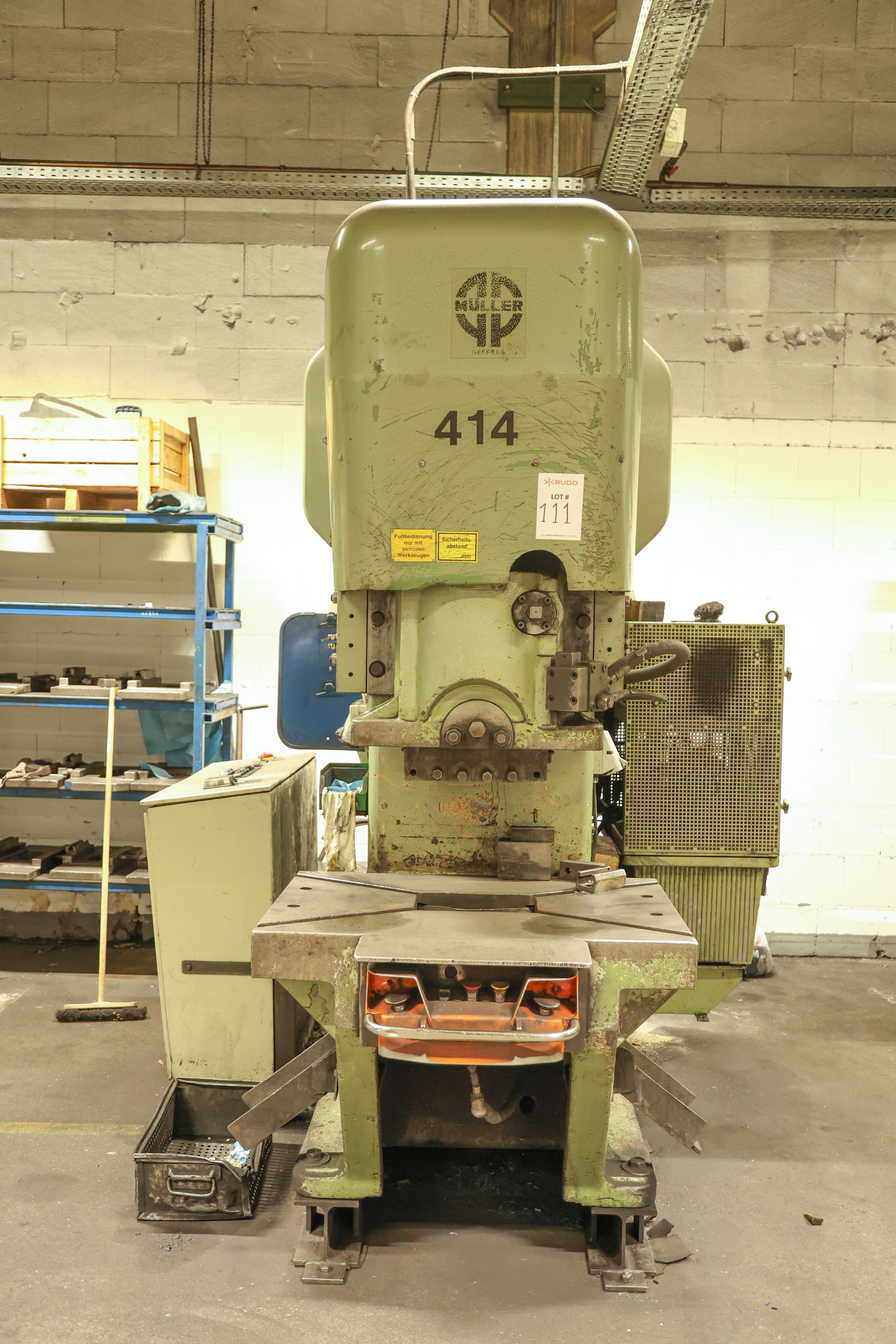Presse d’ébavurage Paul Müller EXP 160 RF-HK