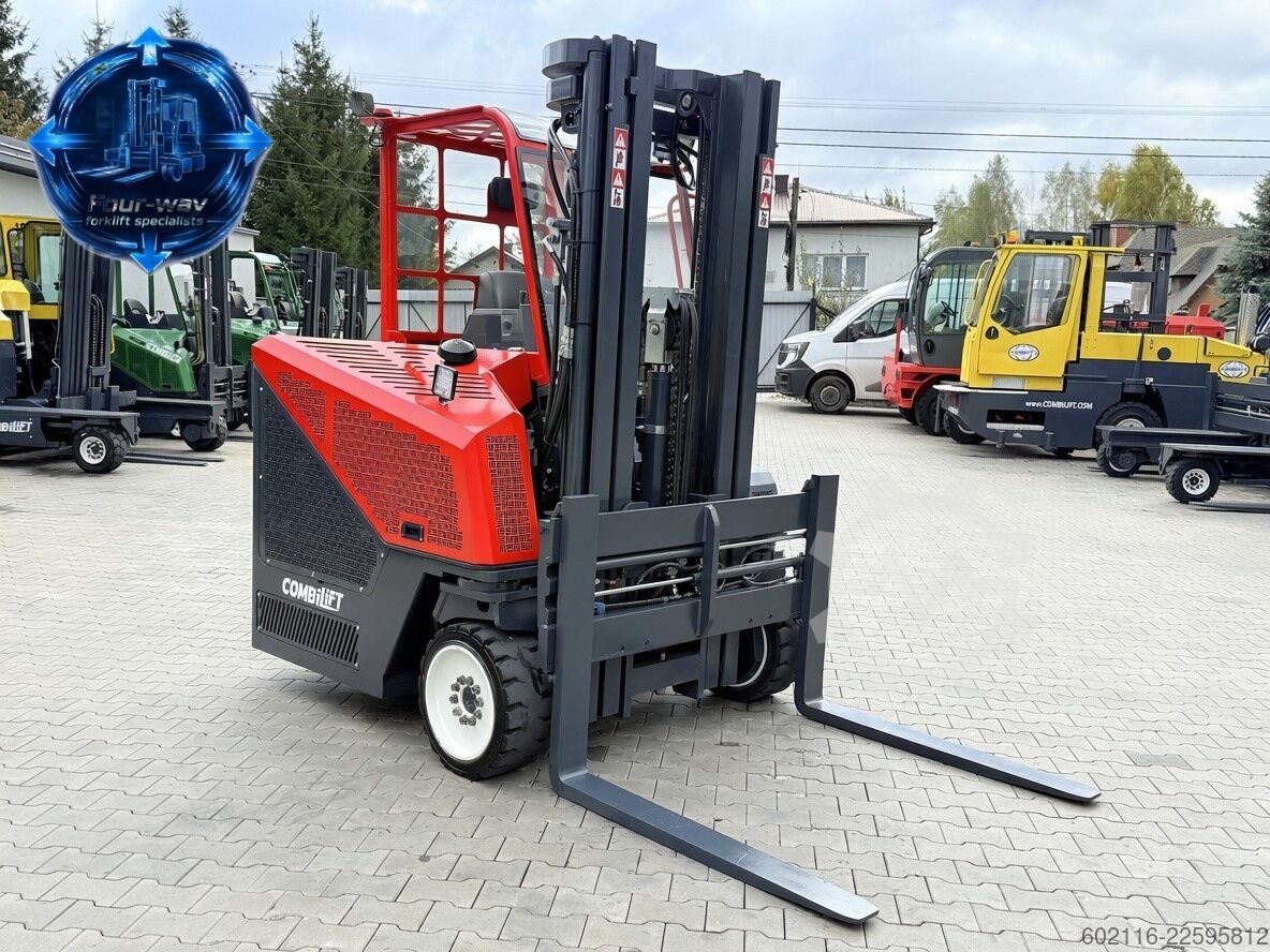 4-way forklift Combilift CB4000 GAS TRIPLEX 5200 FREE-LIFT