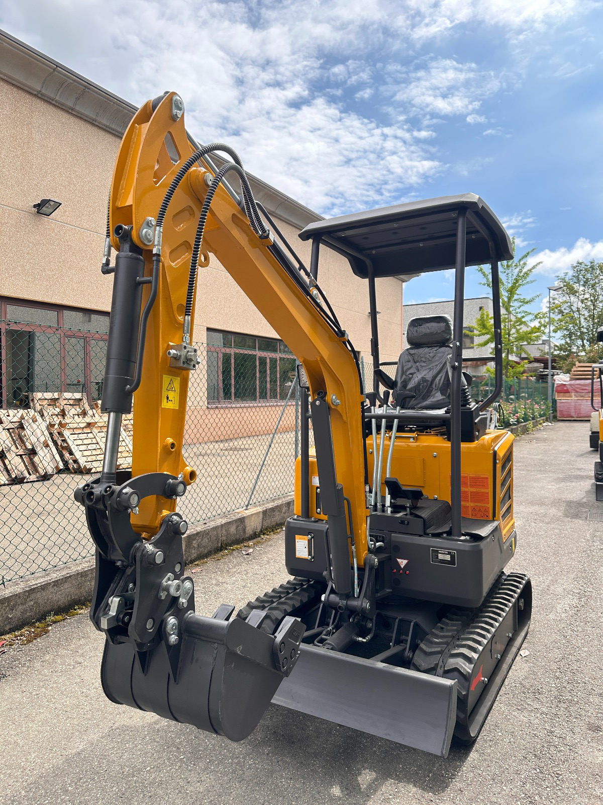 Excavateur Müller Machinery Baumaschinen Bonne affaire