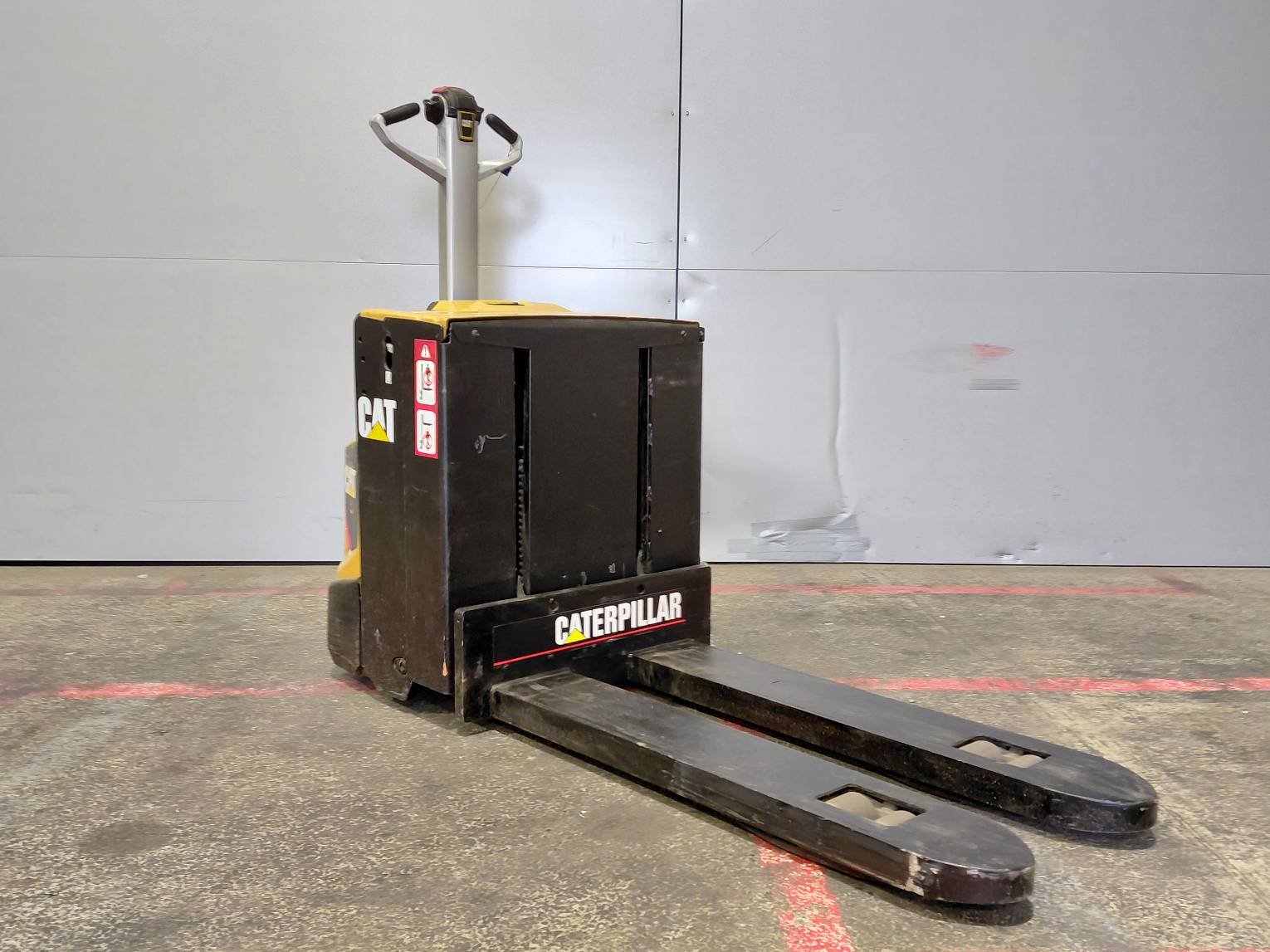 Machine de manutention Caterpillar NPP20N2E