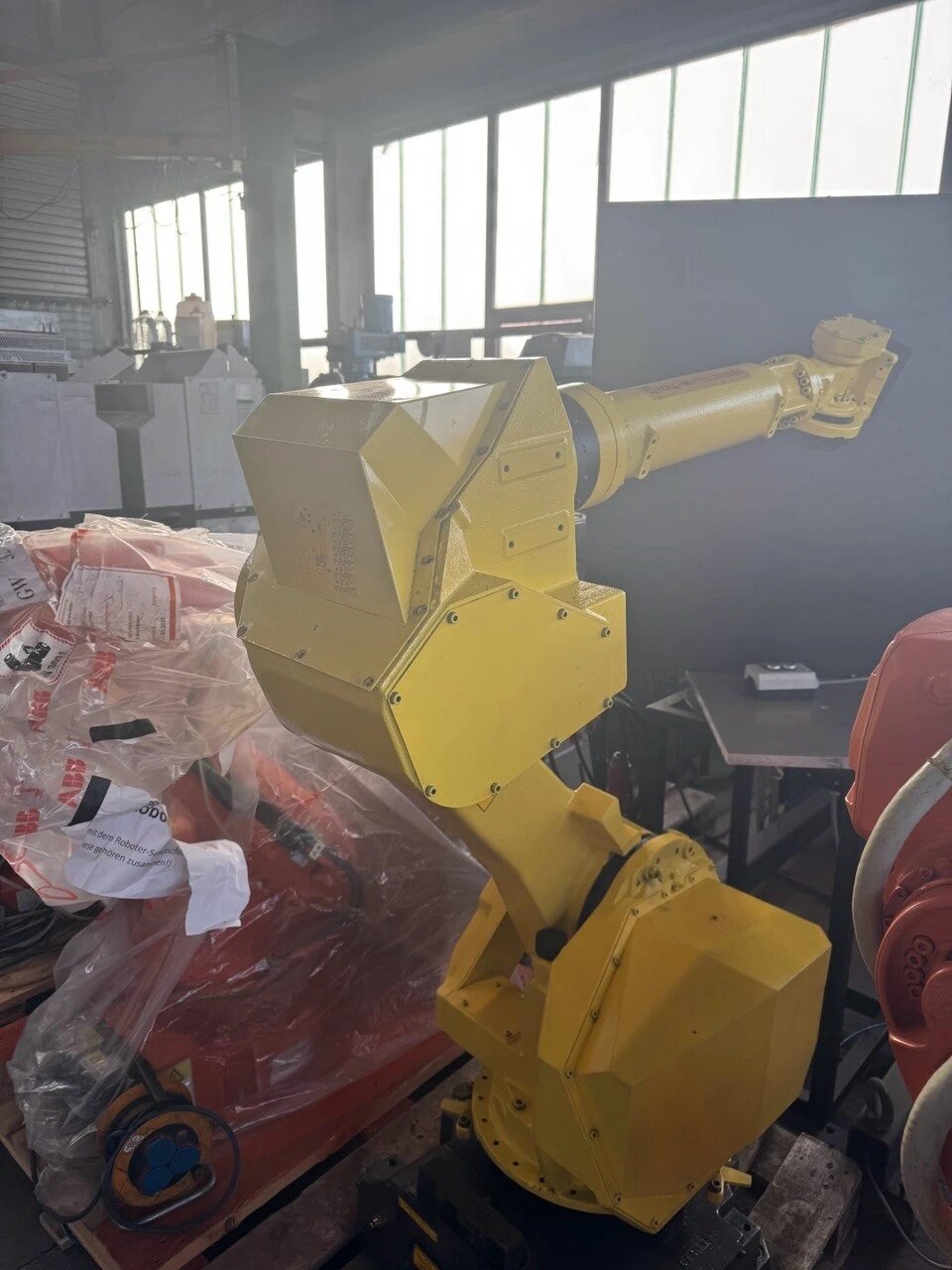 Robot industriel ABB IRB 7600 3.1/325 M2004