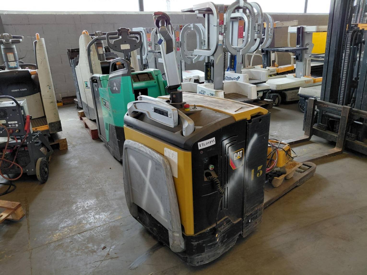 Transpalette Caterpillar NPV20N