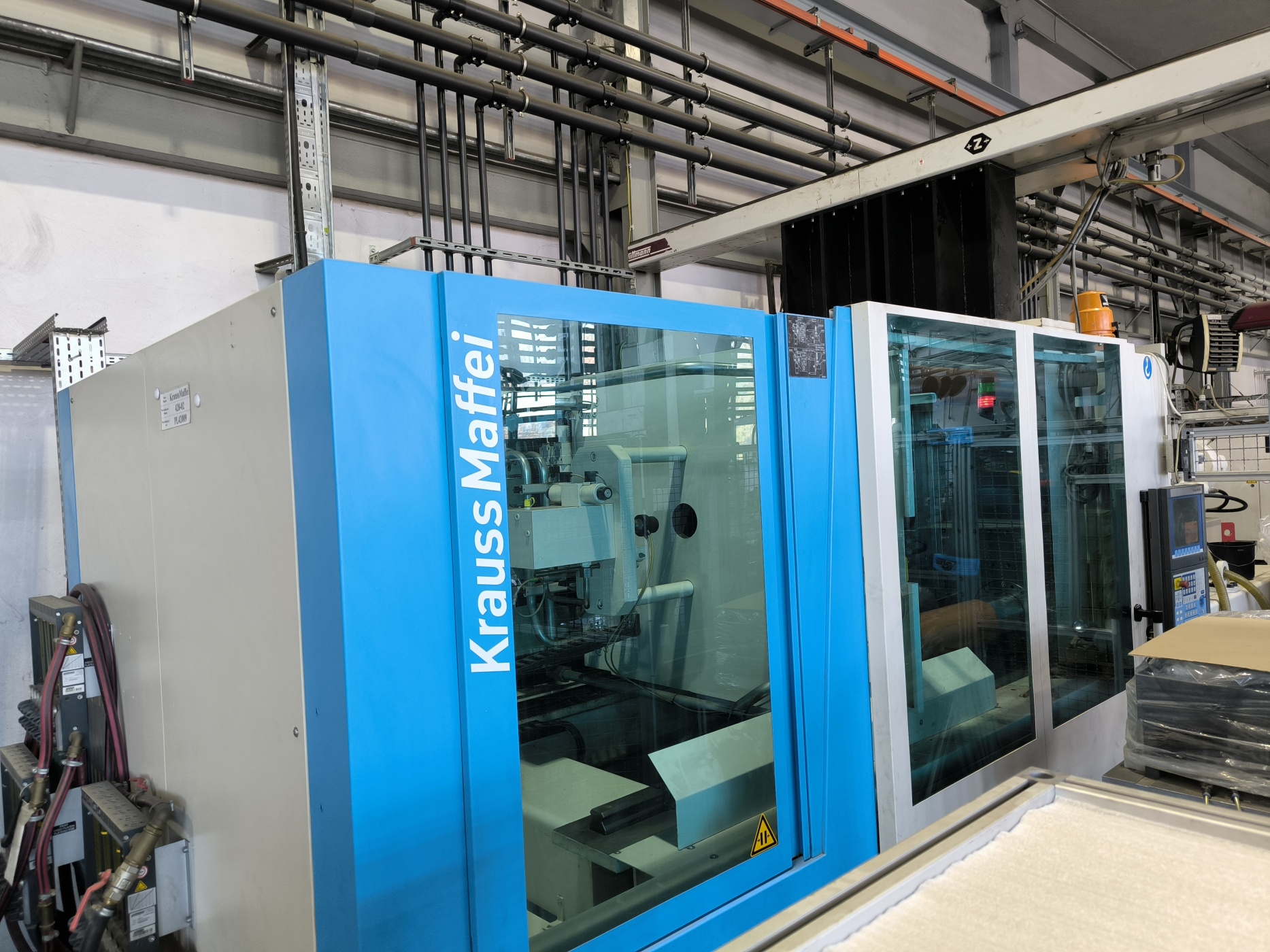 Presse à injecter Krauss Maffei KM 420-3000 CX
