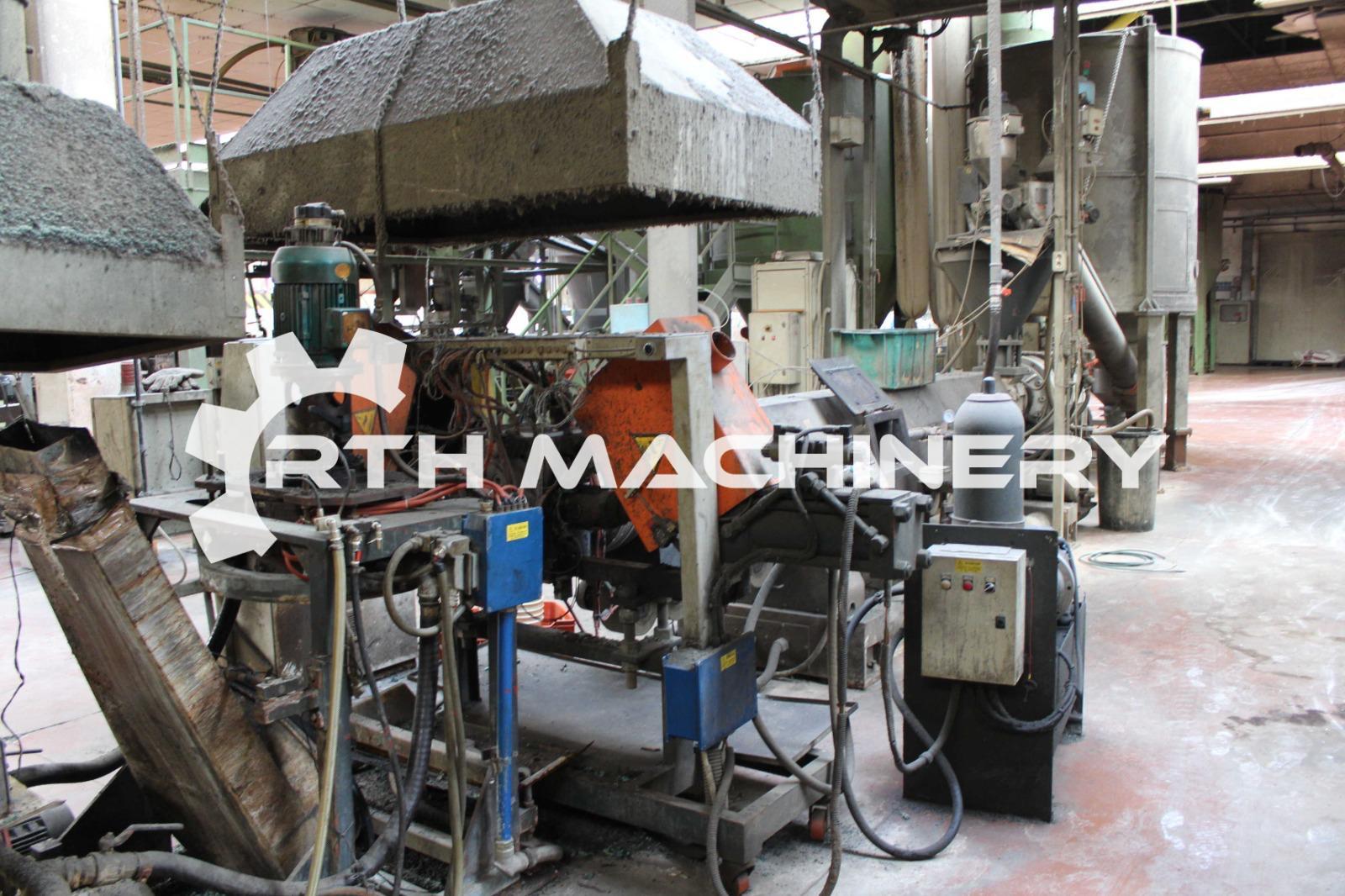 TECNOVA ES 130 N 37D DEG, ANNEE 2008, Extrudeuses avec regranulation à une vis