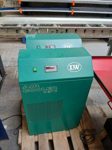 Vertical machining center Lenhardt & Wagner