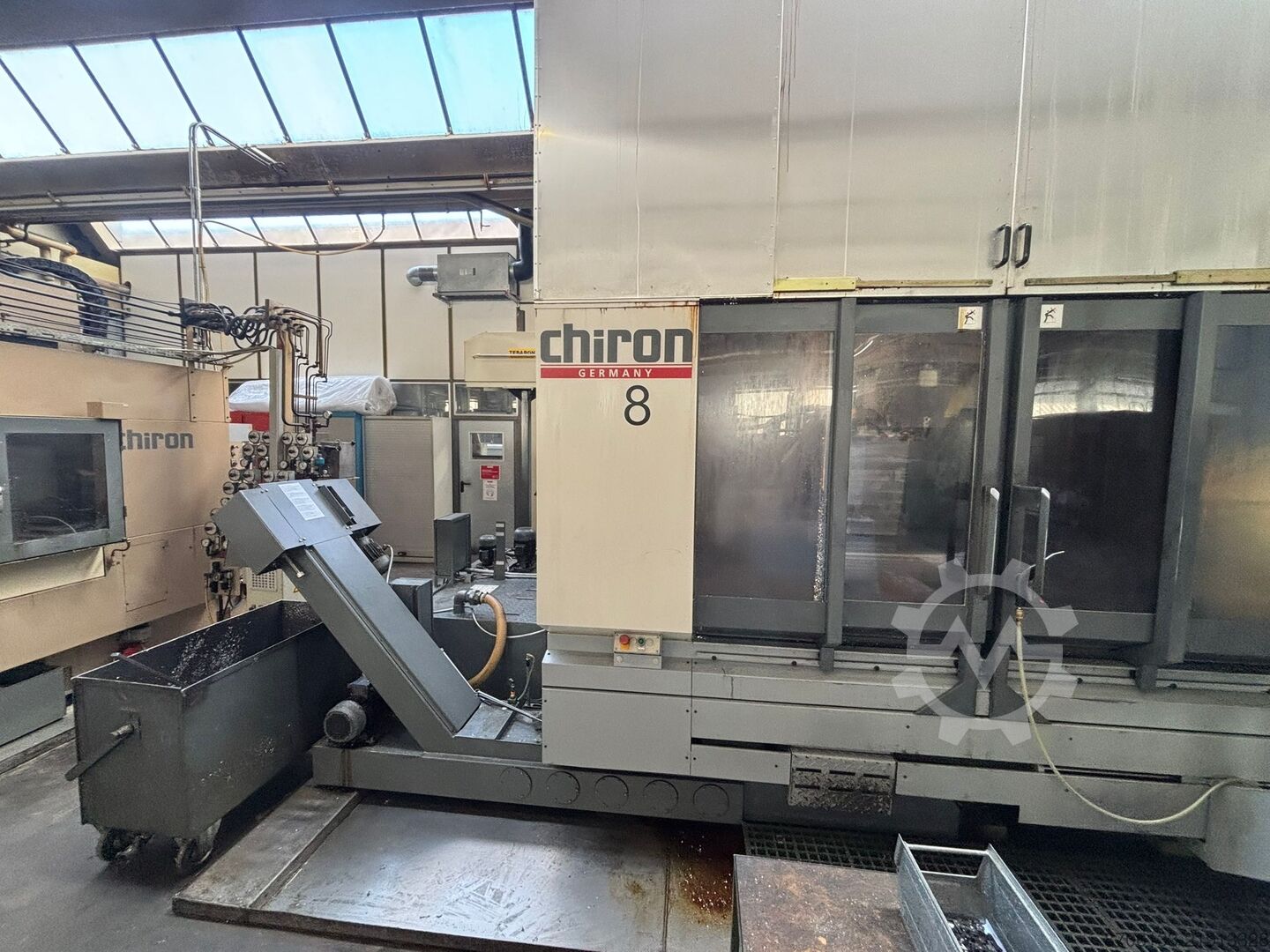 Vertical machining center CHIRON FZ 22 Langbett