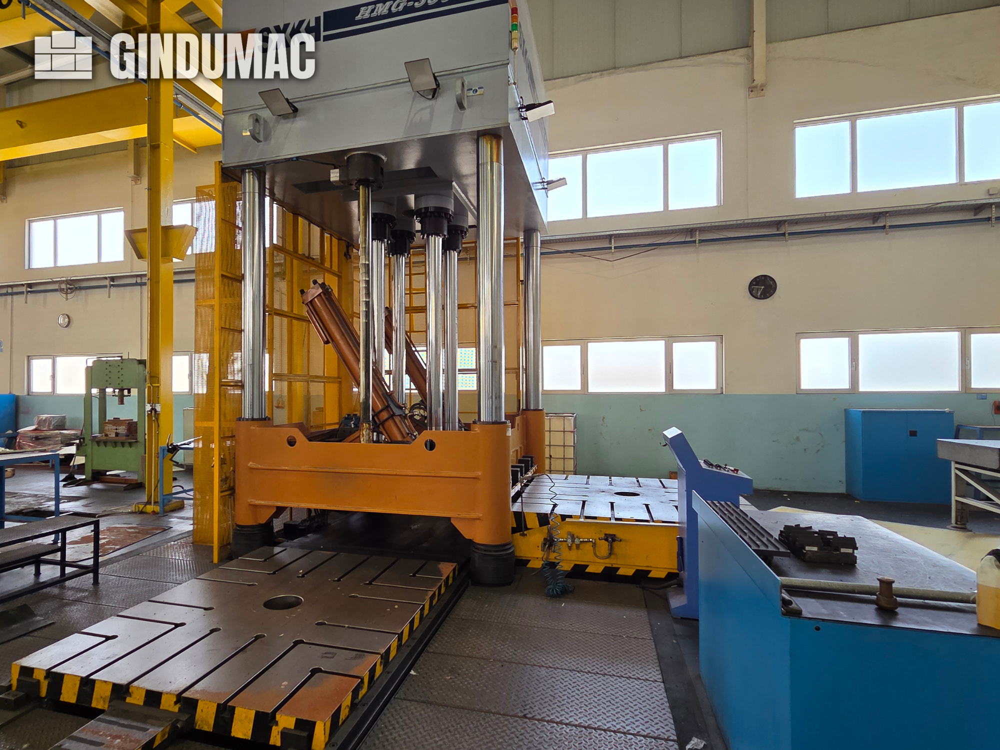 Centre d'usinage CNC bois SXKH HMG-300JM
