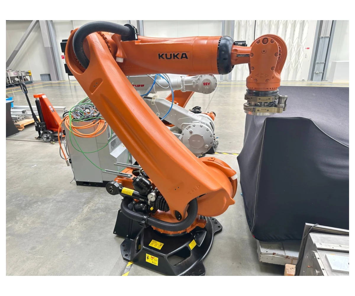 Robot industriel Kuka KR 240 R 2900 C ultra