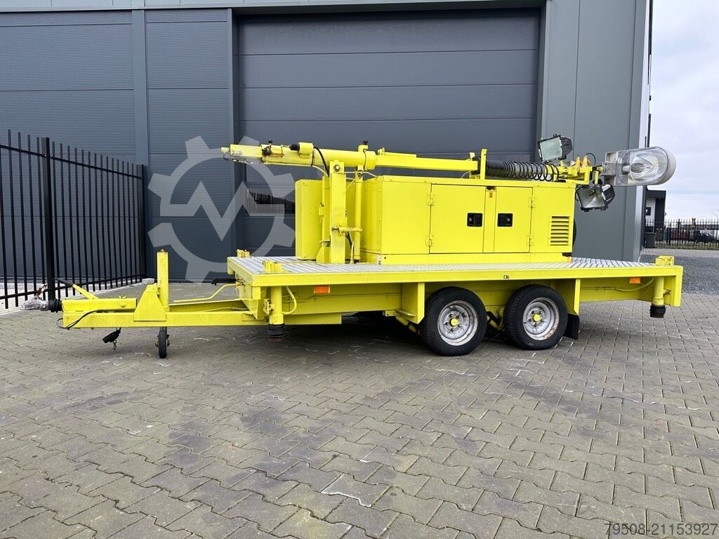 Generator set Atlas Copco Unique generator with light pole on trailer!