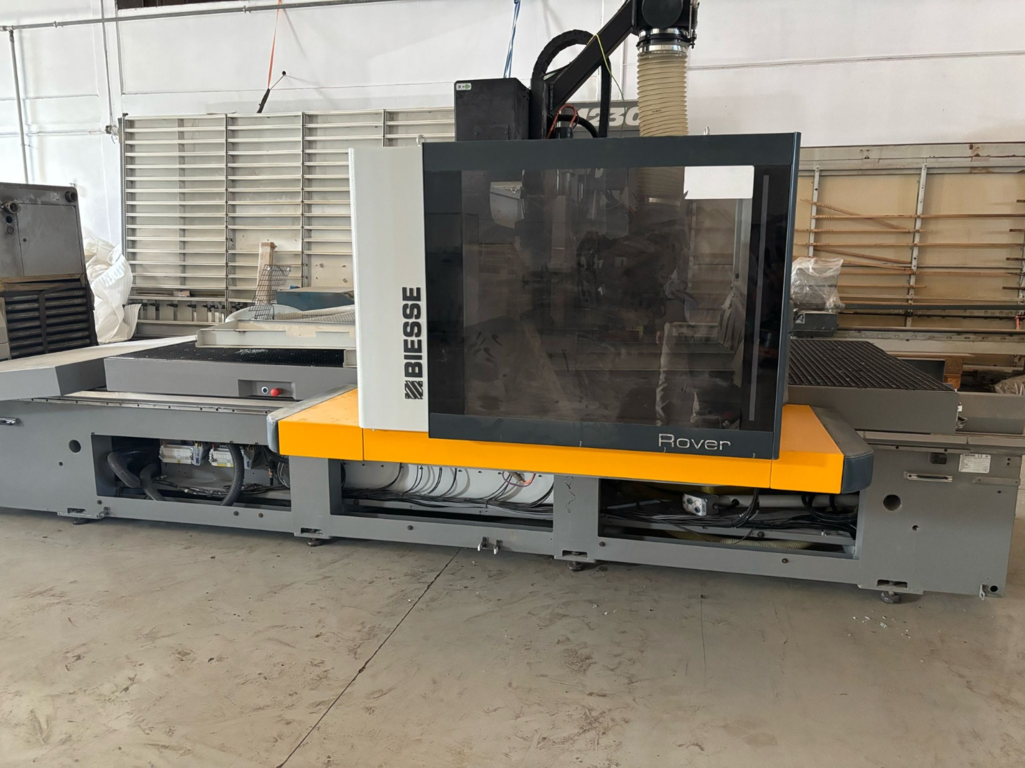 Centre d'usinage CNC 5 axes pour le bois BIESSE Rover PLAST A FT 1536