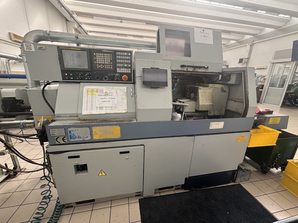 Tour cnc à poupée mobile STAR SR32J d'occasion