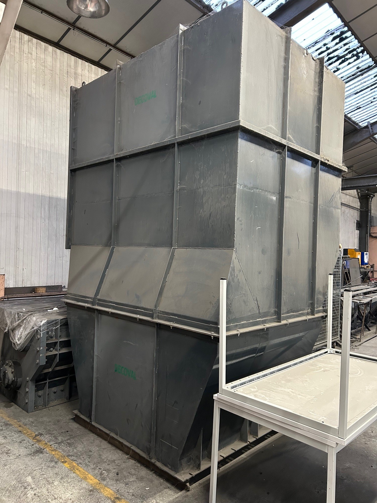 Machine de recyclage plastique Decoval 4-shaft industrial shredder