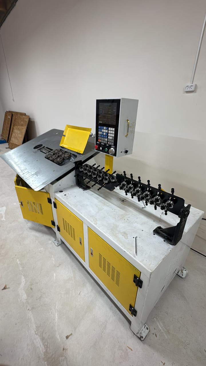 Machine à cintrer le fil de fer 2VV 25KZ de Chine Hot deal