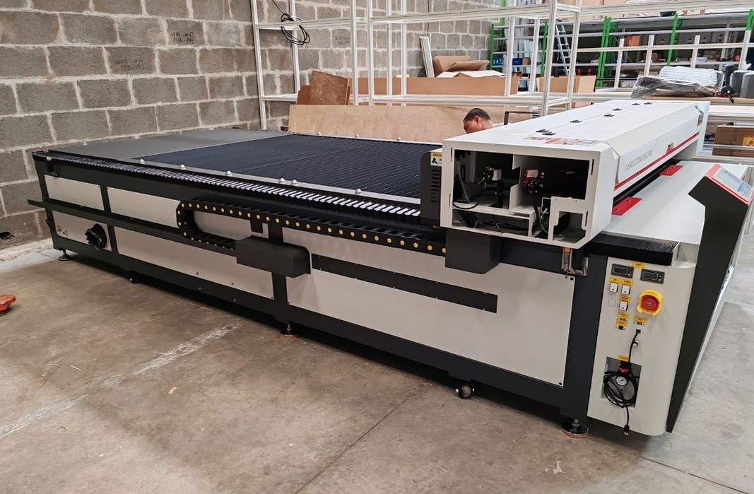 Machine de découpe laser HANMA laser HM-JC1530 co2