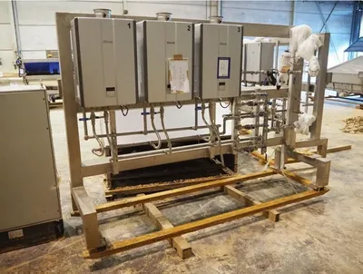 Châssis de chauffe-eau au gaz propane Rinnai UK, jamais utilisé