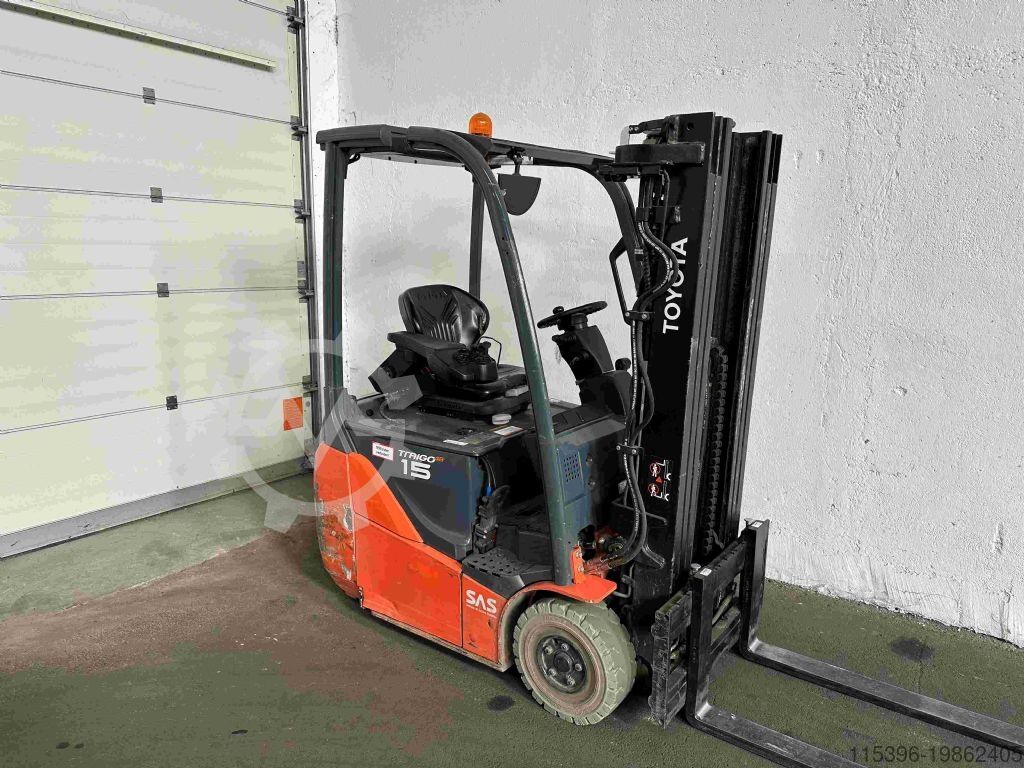 Electric 3-wheel forklift Toyota 8FBE15T - TRIPLEX 4,3 m