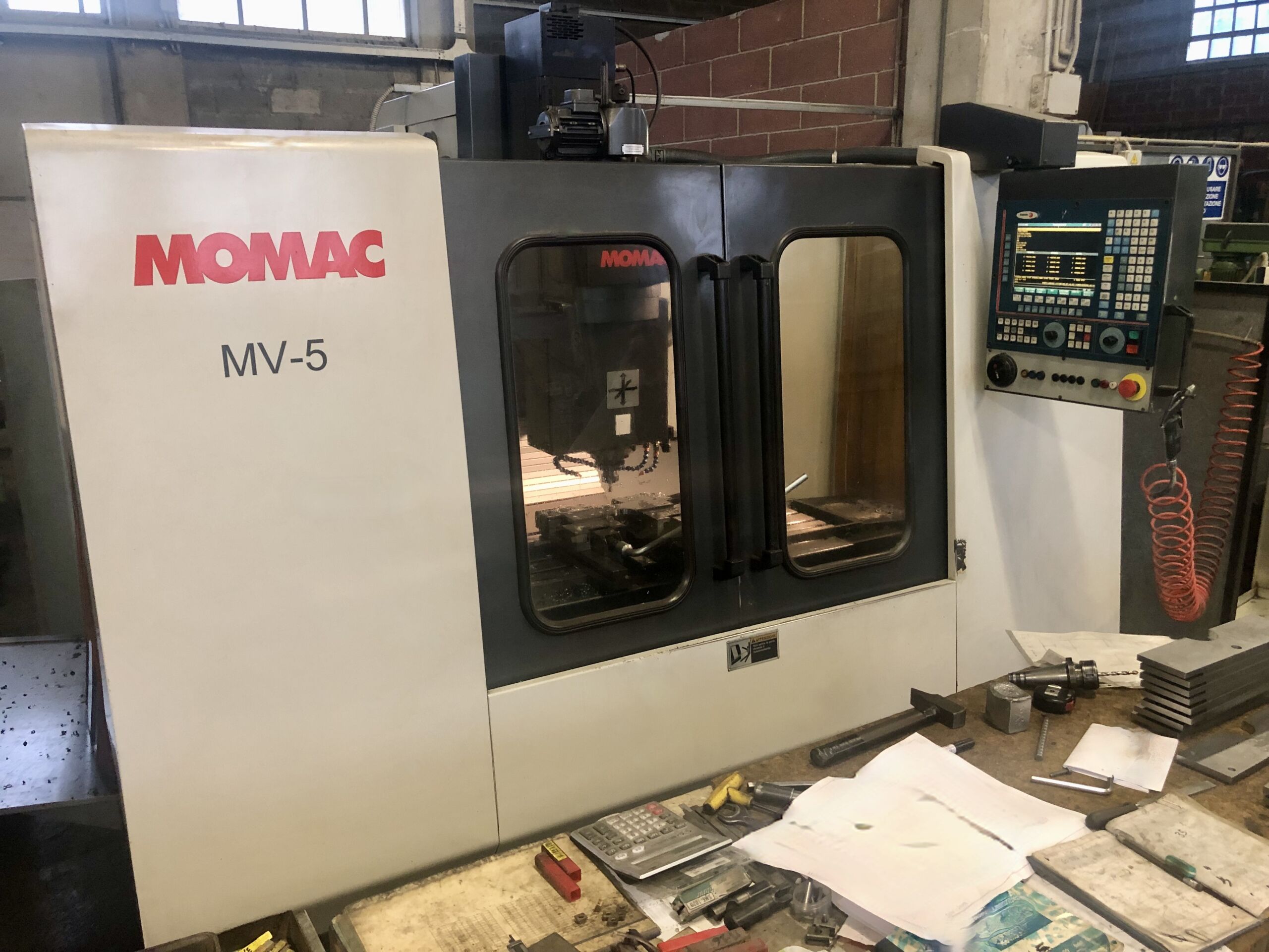 Centre d'usinage vertical Momac MV-5