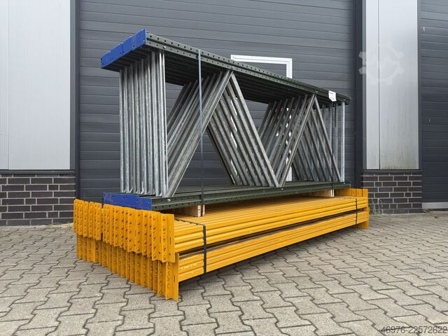 High-bay warehouse pallet racking system Jung Heinrich Esmena Regallänge: 19,56 lfm.