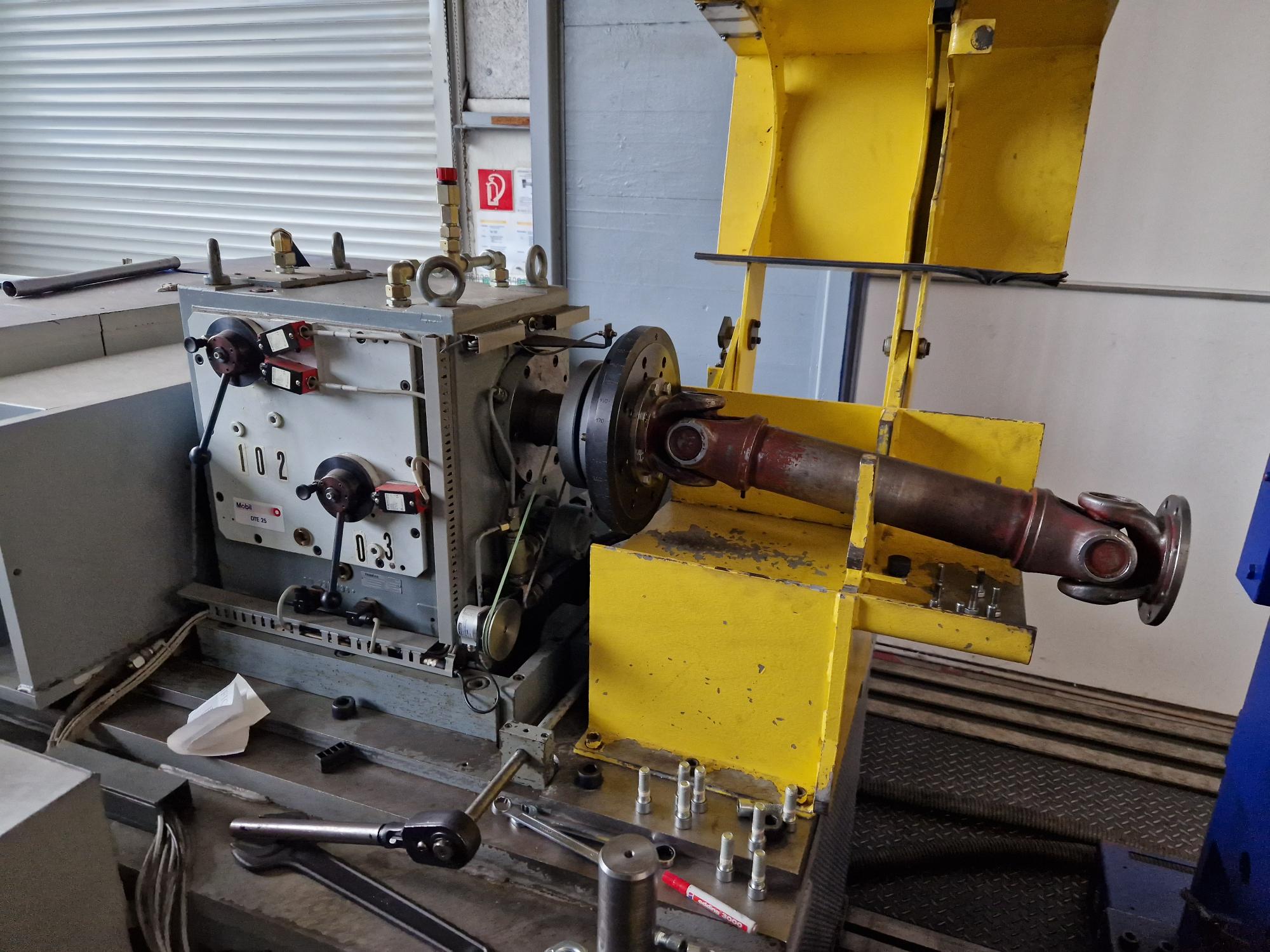 Équilibreuse universelle Schenck HM 70U BU, horizontale