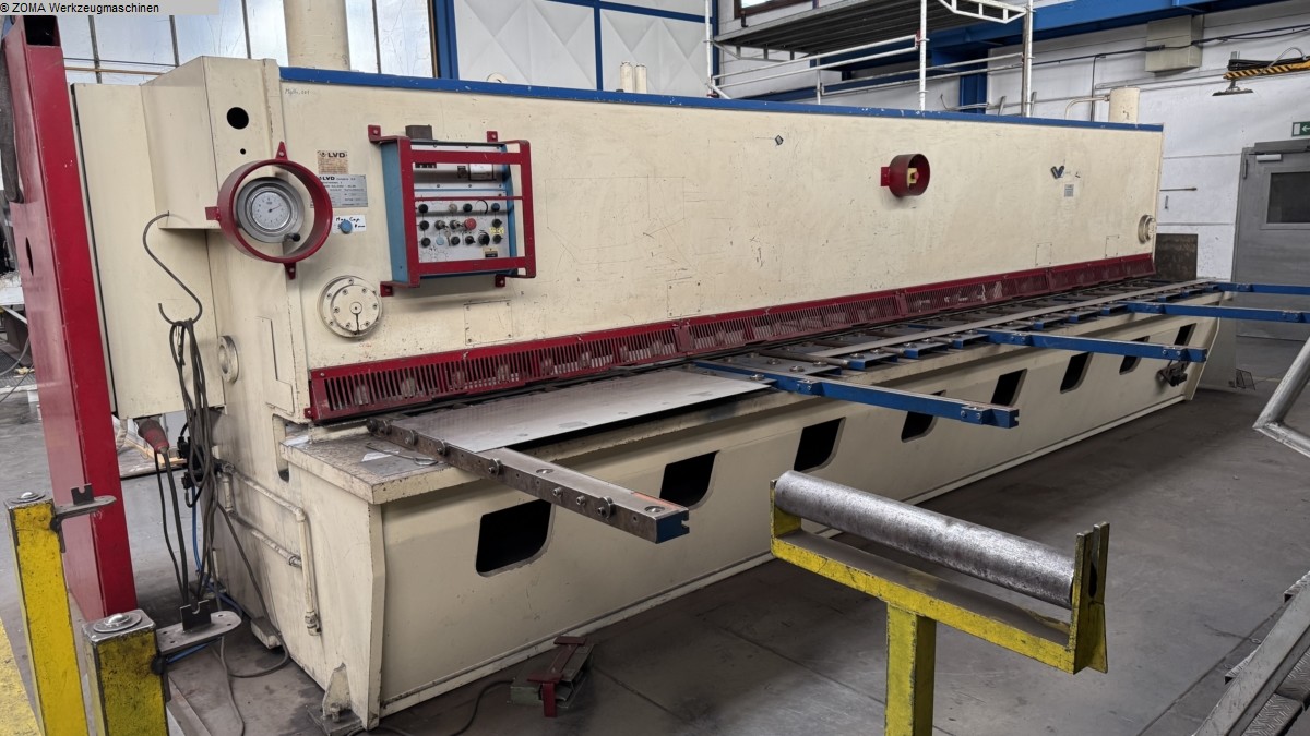 Cisaille guillotine hydraulique LVD MVSB 62/8