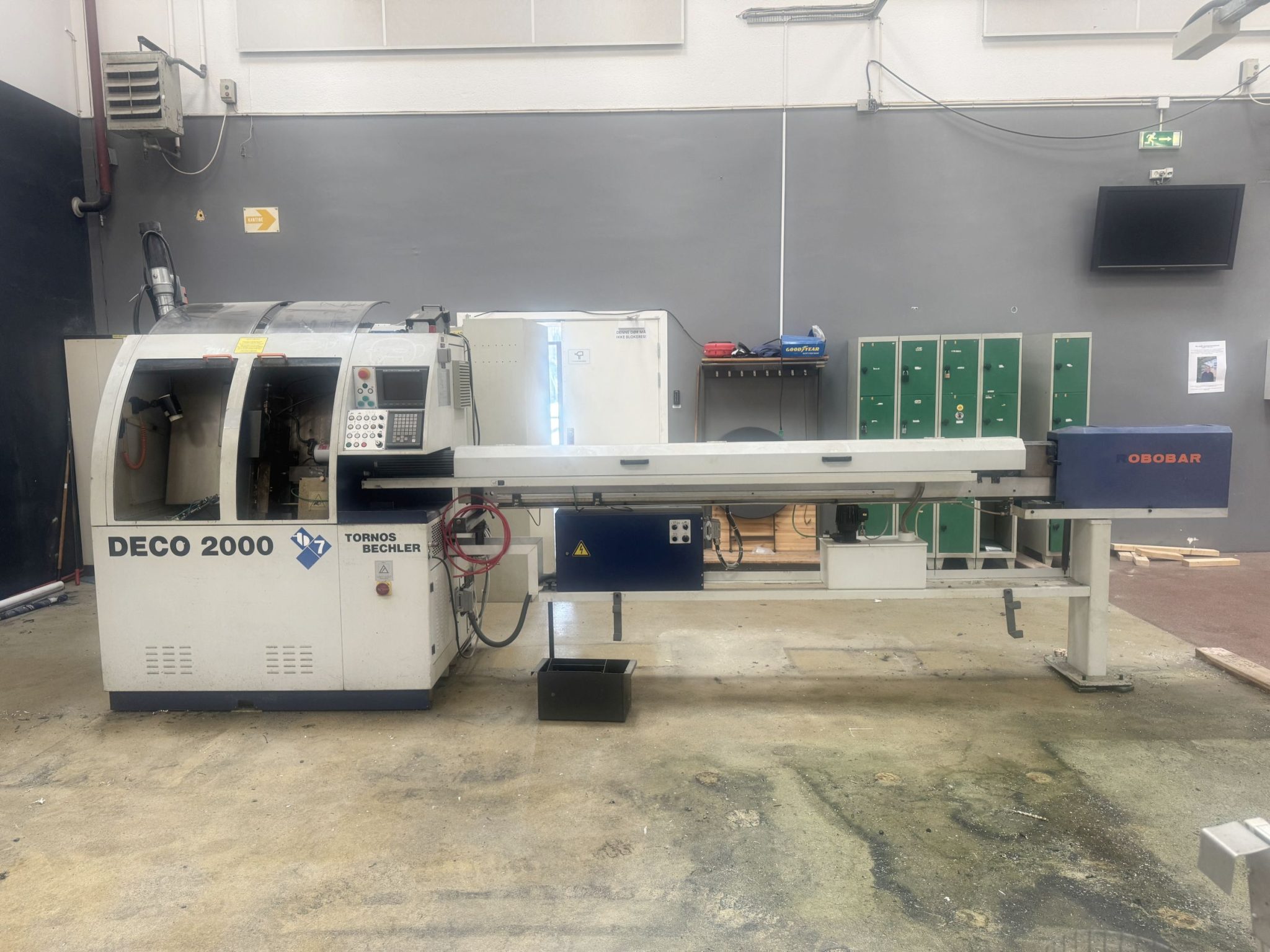 Tour cnc à poupée mobile Tornos DECO 2000 d'occasion