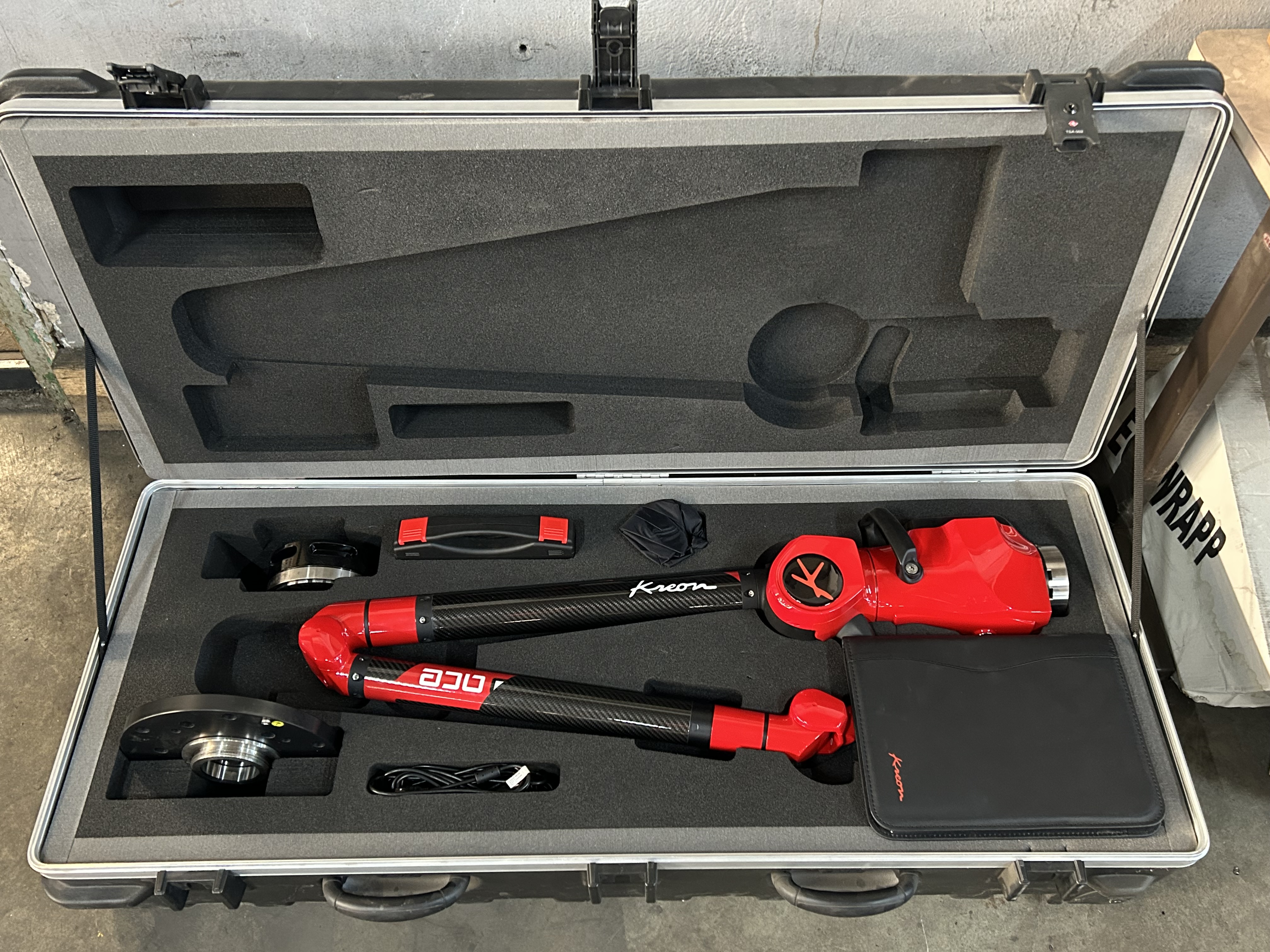 Bras de machine à mesurer tridimensionnelle (MMT) portable KREON ACE de 2,5 m à 6 axes