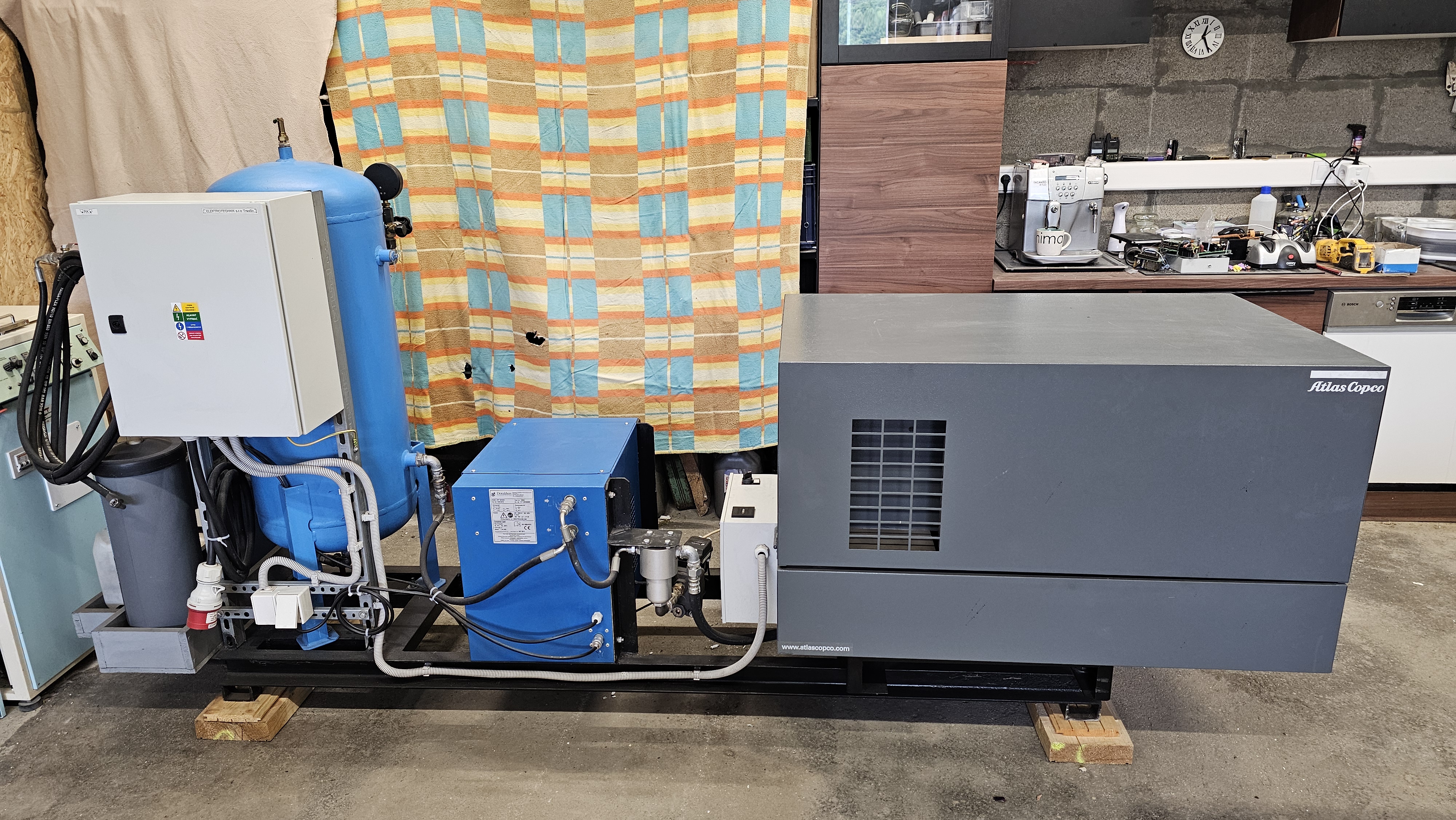 Compresseur ATLAS COPCO LT7-30UV Faible nombre d'heures
