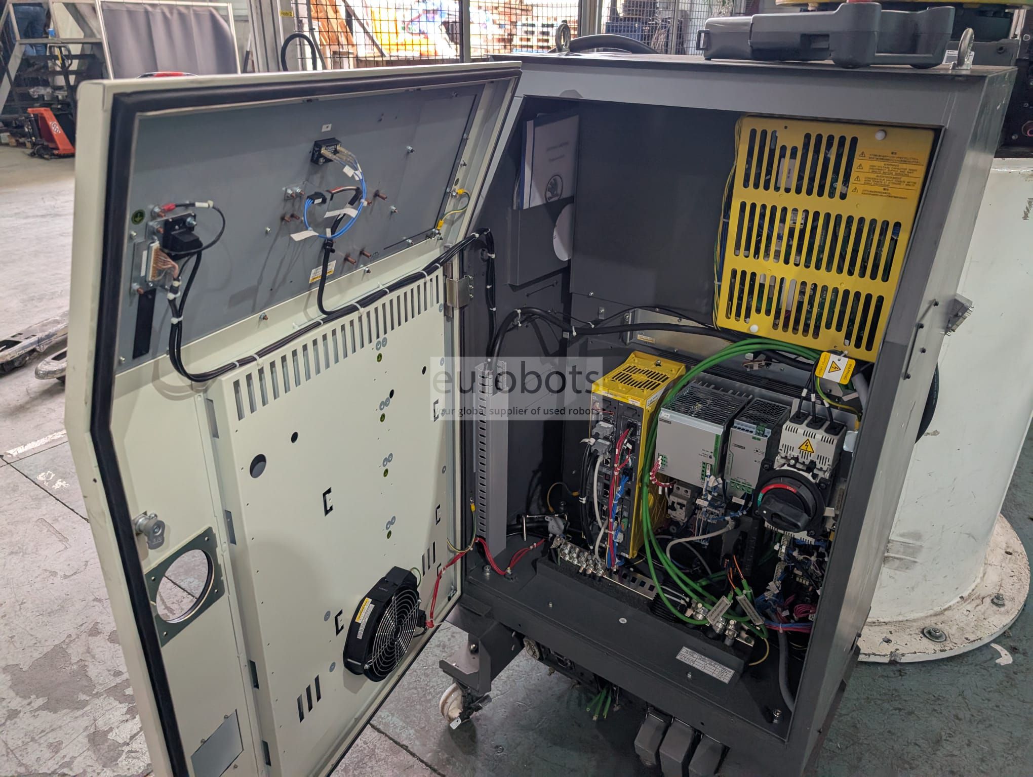 Robot industriel Fanuc R-2000iC/210F