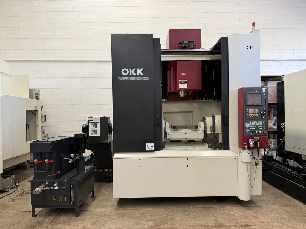 Centre d'usinage 5 axes OKK VP600 5AX d'occasion