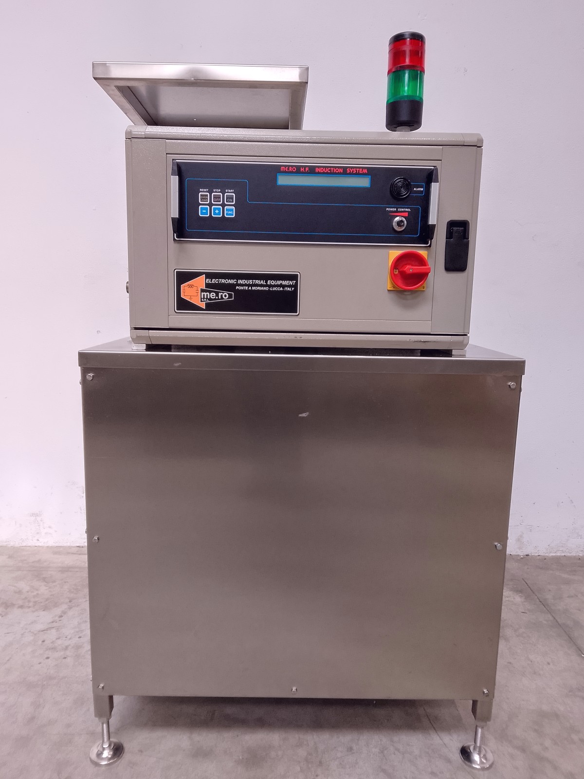 MERO MOD. MR/GST 4K-SI-IGBT - Capsuleuse scelleuse à induction d'occasion