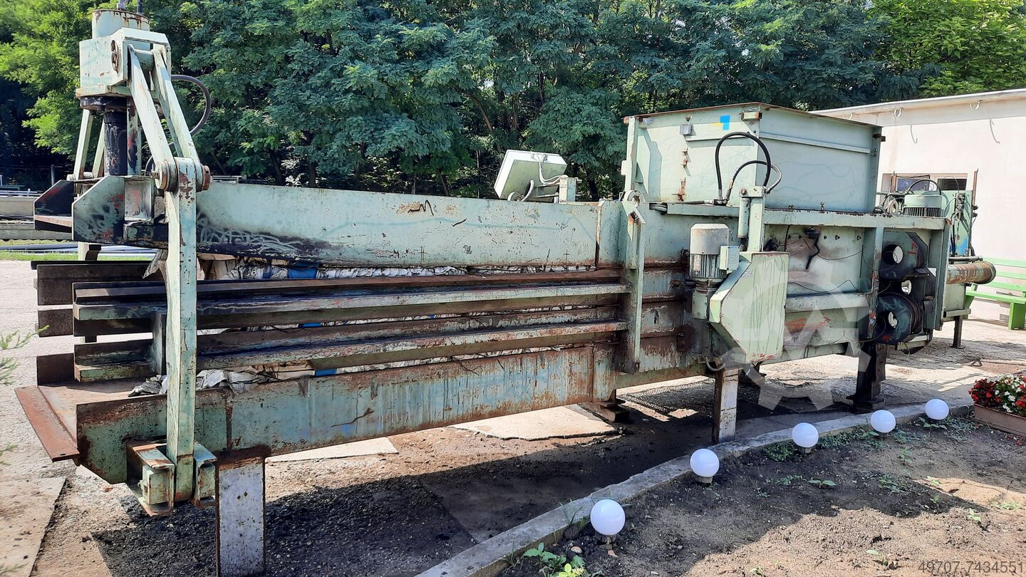 Channel Bailing Press PAAL PACOMAT V 50ton 500kg bale