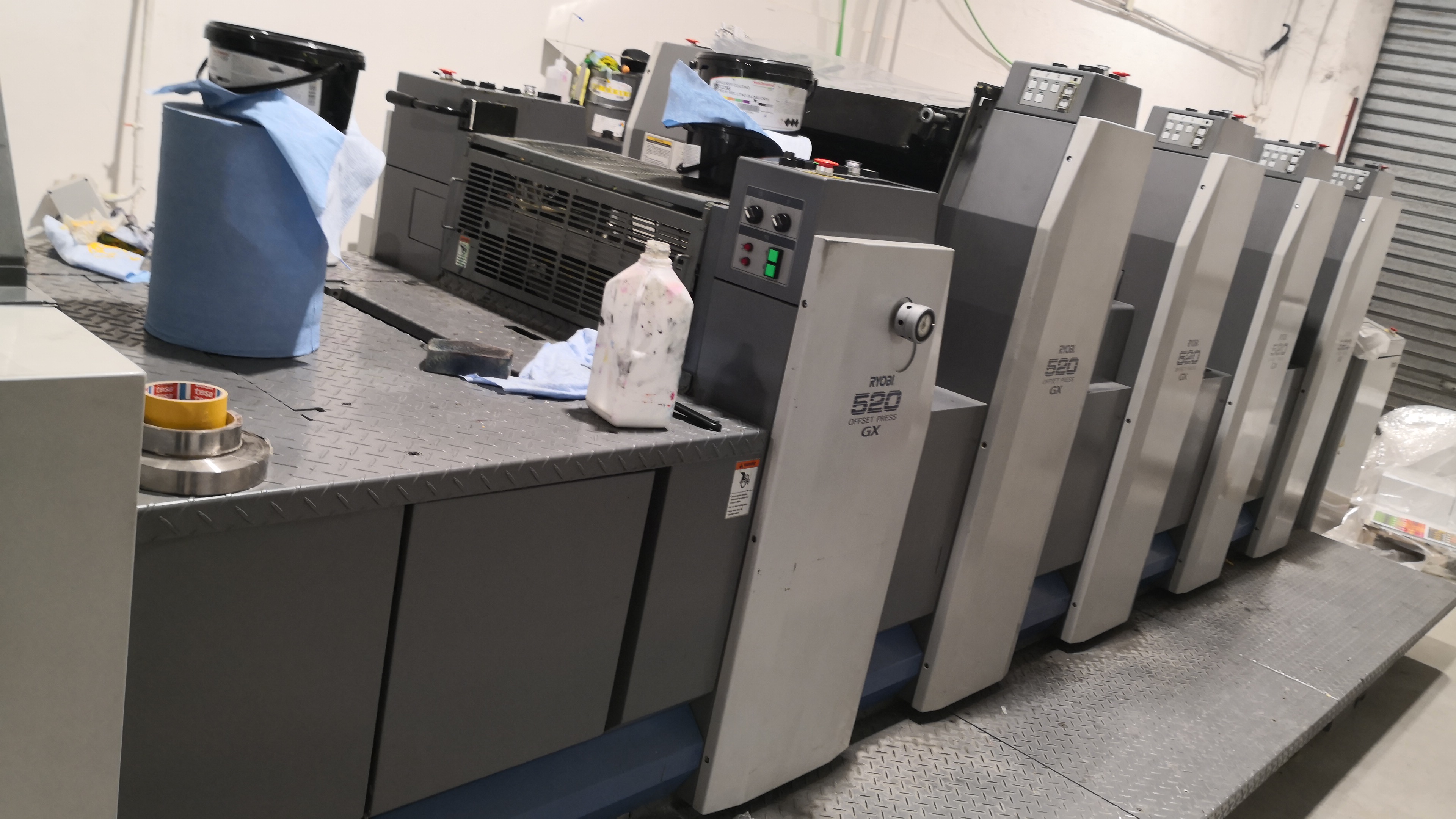 Machine d'impression Ryobi 520gx+L d'occasion + four UV Hot deal