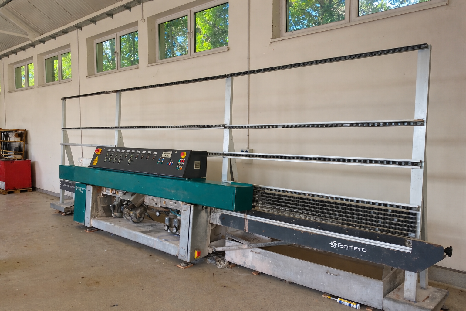 Machine de coupe et de façonnage du verre Bottero 110 FC