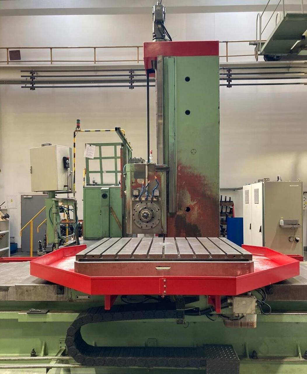 Aléseuse à montant fixe CNC TOS WHN 13.4 A