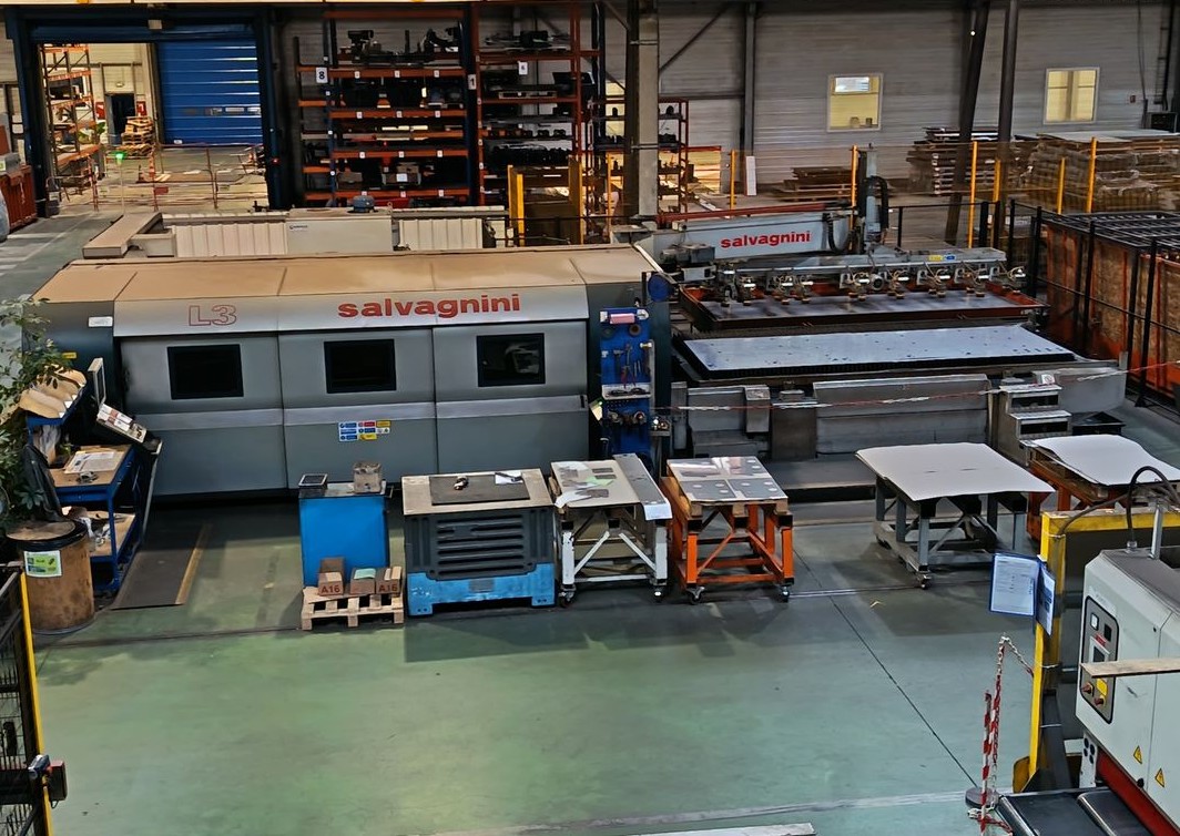 Machine de découpe laser SALVAGNINI L3